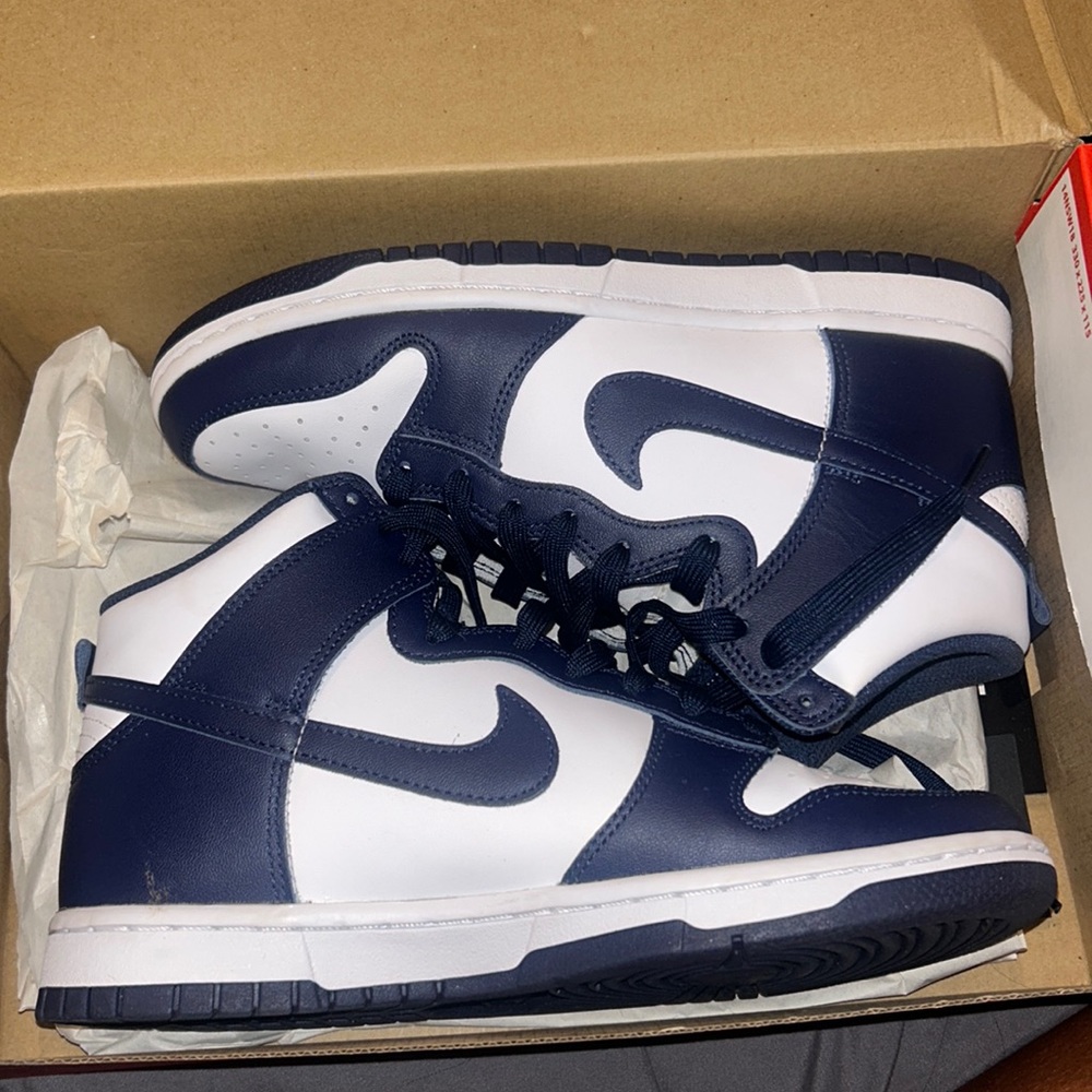 Nike Dunk High White & Midnight Navy, Men’s 7 or Women’s 8.5. With Box